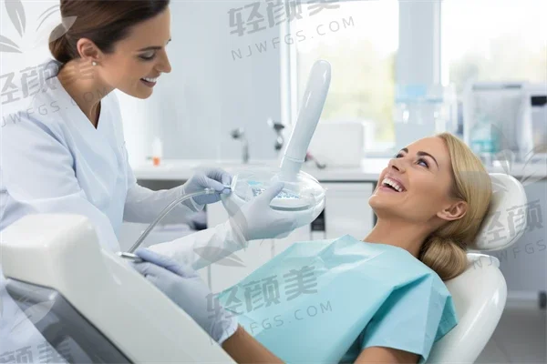 感受常州德摩可口腔门诊部的牙齿美白服务，收获自信满满的笑容与健康口腔的良好融合体验！